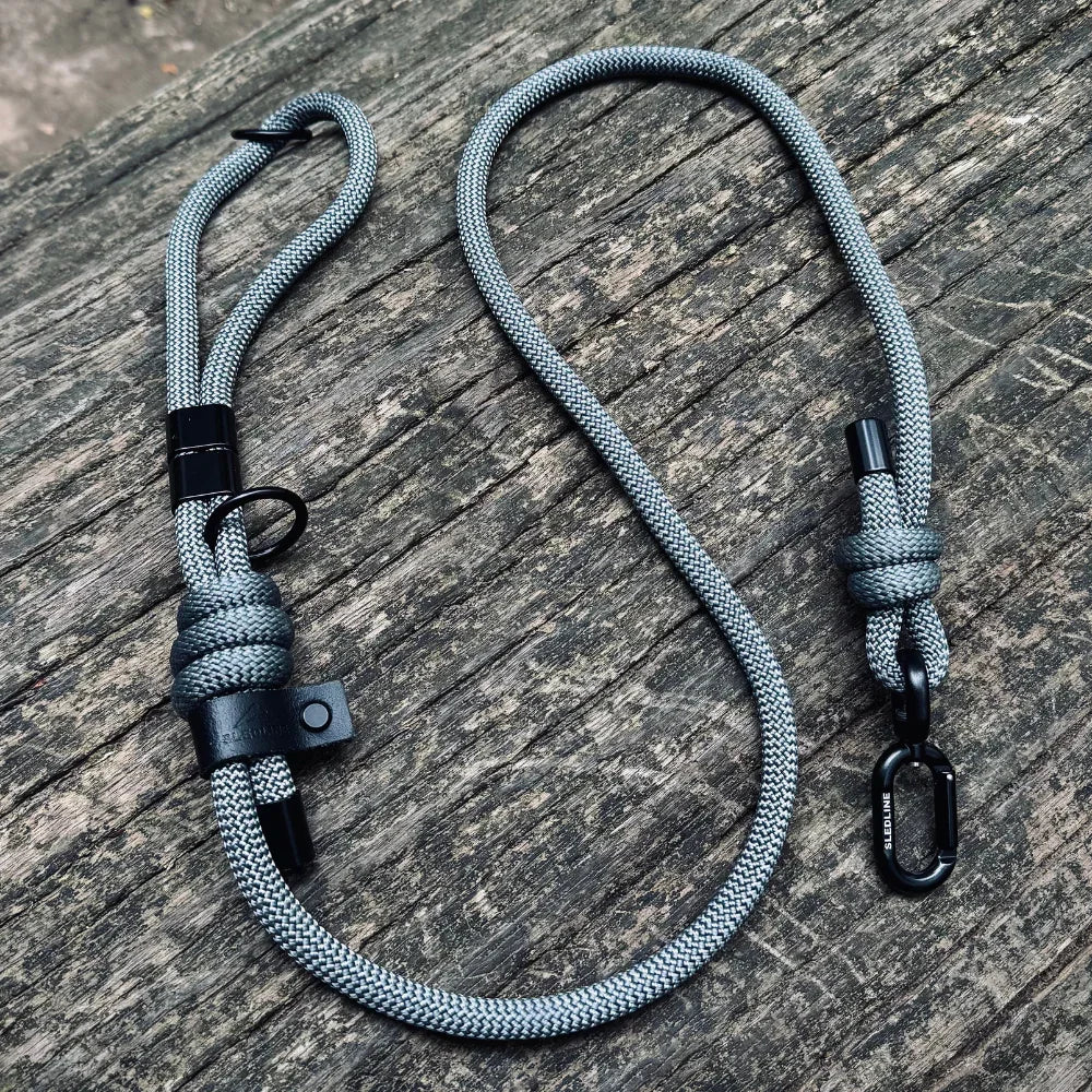 grey rope dog lead made of rpet rope which is recycled and eco friendly
